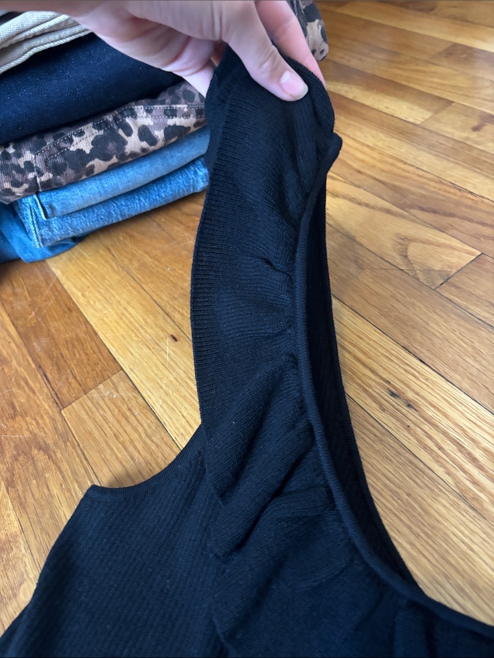 Madewell Black Ruffle-Trim Ribbed Tank - Picture 2 of 6